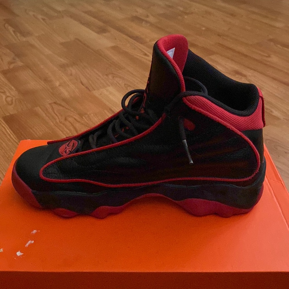 Red and black Jordan pro strong (slightly creased) used with Air Max Box.